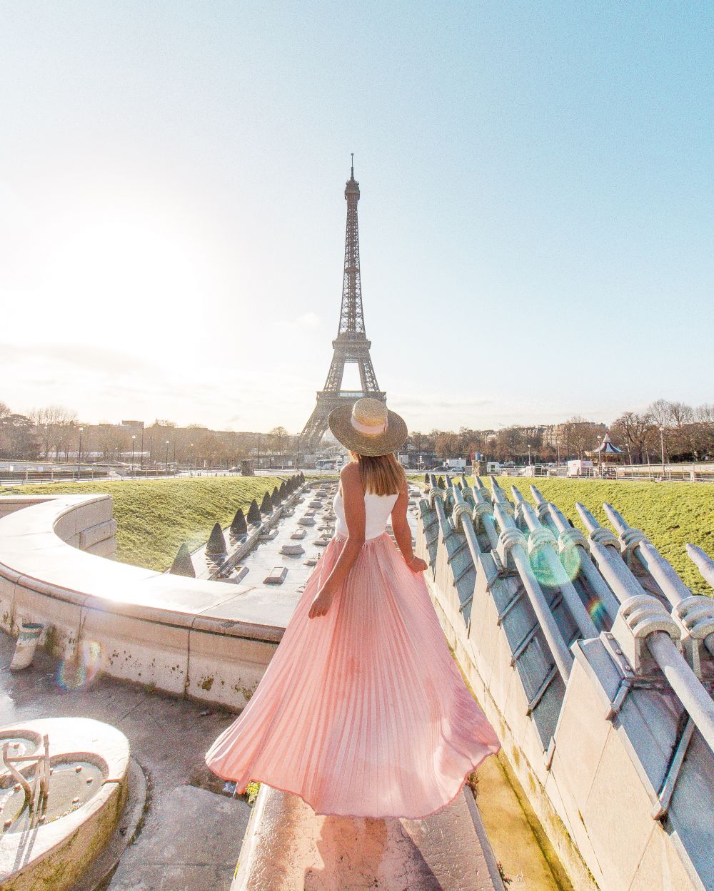 Pink skirt Paris